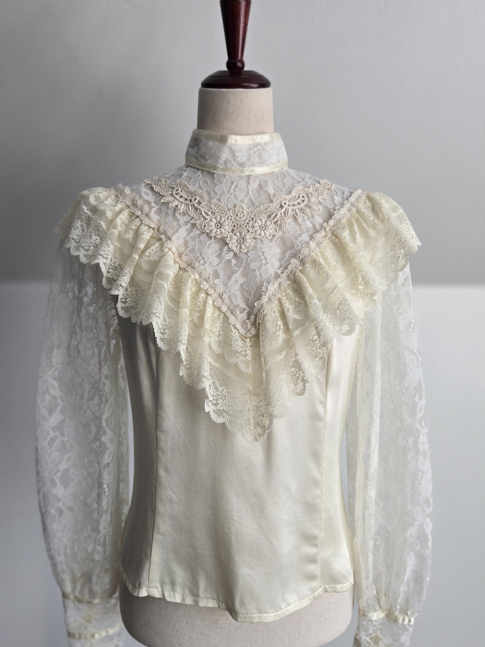 Gunne Sax Cream Lace Ruffled High Neck Blouse